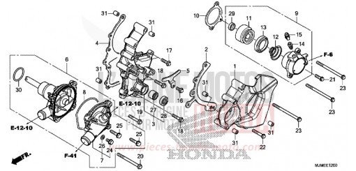WATER PUMP/CLUTCH SLAVE CYLINDER VFR800XF de 2015